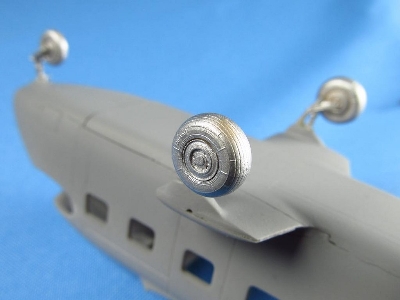 Antonov An-28 - Landing Gears With Wheels (Designed To Be Used With A-model Kits) - zdjęcie 5
