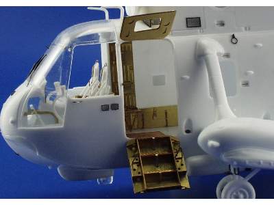  SH-3 interior 1/48 - Hasegawa - blaszki - zdjęcie 3