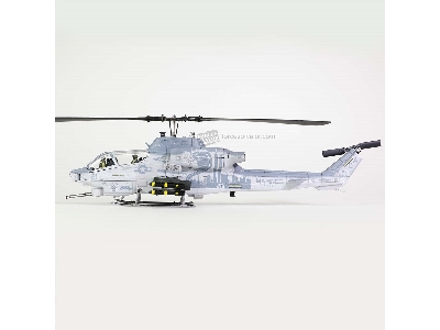 Bell Ah-1w "whiskey Cobra" Attack Helicopter (Nts Exhaust Nozzle) Usa - zdjęcie 4