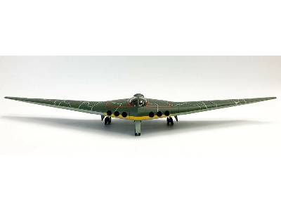 Japanese Army Type Z - Long-range Strategic Bomber - zdjęcie 2