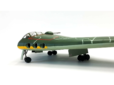 Japanese Army Type Z - Long-range Strategic Bomber - zdjęcie 4