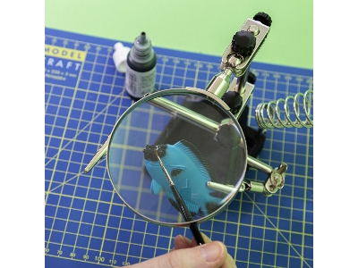 Heavy Duty Helping Hands Magnifier - zdjęcie 2