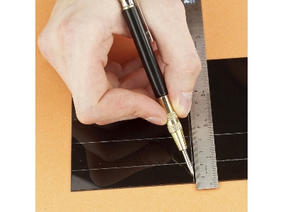 Punch 'n' Scribe Auto Centre Punch - zdjęcie 4