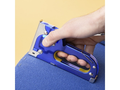 Staple Gun With 200 X 8mm Staples - zdjęcie 3