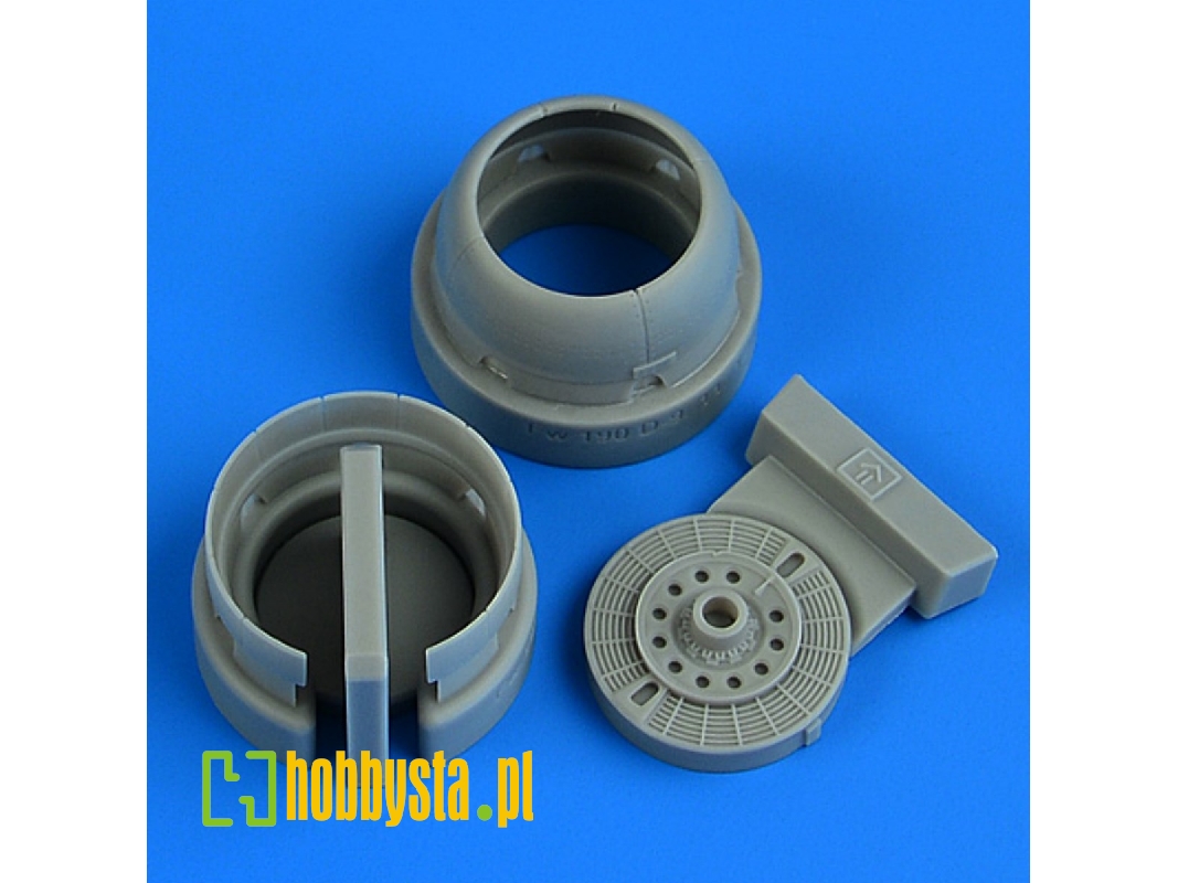Fw 190D-9 cowling and cooling flaps (closed) - zdjęcie 1 Fw 190D-9 cowling and cooling flaps (closed) - zdjęcie 1
