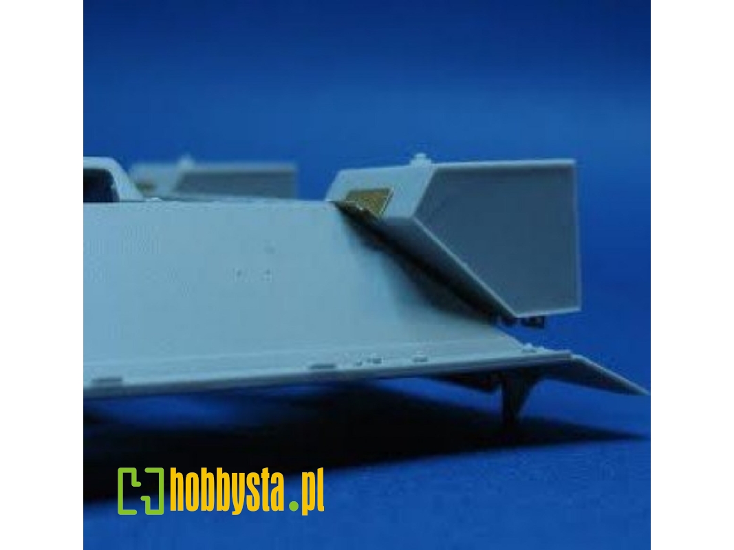 T-34/76 " Rear Fuel Tanks (Huge Pattern) - zdjęcie 1 T-34/76 " Rear Fuel Tanks (Huge Pattern) - zdjęcie 1