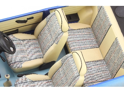 Mini Mayfair (1997) - zdjęcie 6