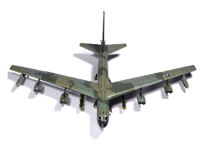 Boeing B-52 D Stratofortress - zdjęcie 6