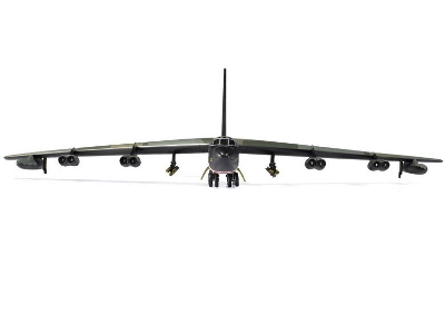 Boeing B-52 D Stratofortress - zdjęcie 7