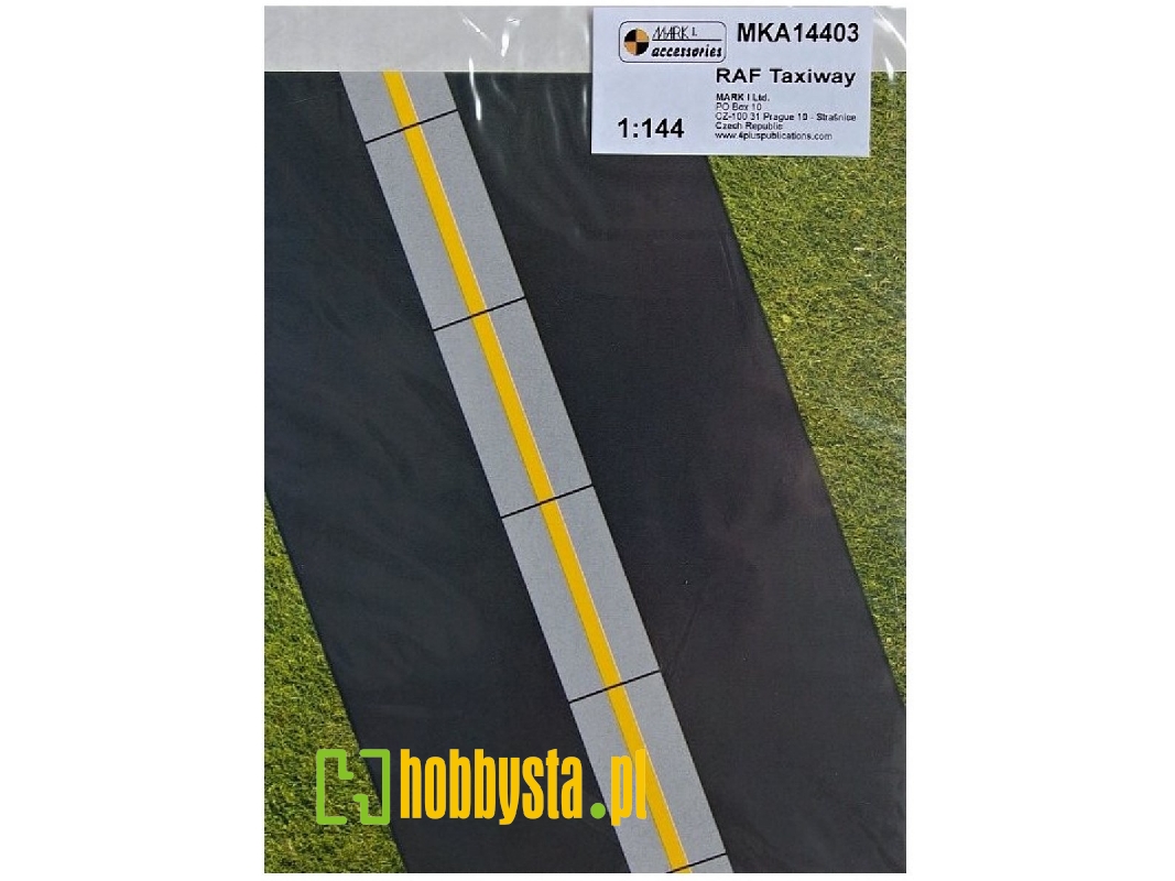 Raf Taxiway - Tarmac And Concrete Panels - zdjęcie 1 Raf Taxiway - Tarmac And Concrete Panels - zdjęcie 1