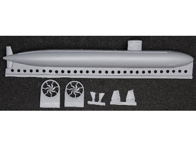 Los Angeles Class Submarine (Flight 1) With Towed Array Sonar - zdjęcie 2
