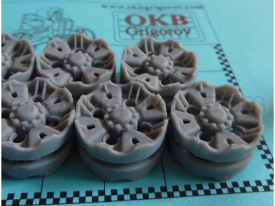 Idler Wheel For Akatsiya, Krug, Tyulpan And Giatsint-s, Type 1 (6 Per Set) - zdjęcie 2