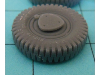 Wheels For Sd.Kfz 221/222/223 - Gelande, Early Rims - zdjęcie 1