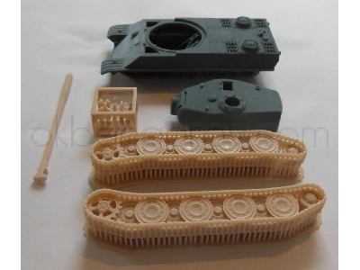French Medium Tank Amx M4 Mle. 45 With Torsion Bar Suspension - zdjęcie 3