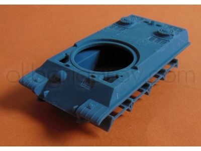 French Medium Tank Amx M4 Mle. 45 With Coil Springs Suspension - zdjęcie 3