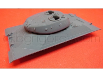 Soviet Heavy Tank Is-6, Object 252, Late Configuration - zdjęcie 2