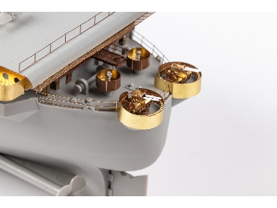 USS Sangamon CVE-26 island 1/350 - TRUMPETER - zdjęcie 6