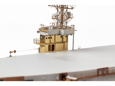 USS Sangamon CVE-26 island 1/350 - TRUMPETER - zdjęcie 12
