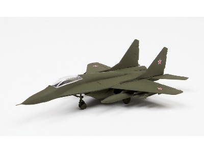 MIG-29 (9-13) - rosyjski myśliwiec - zdjęcie 3