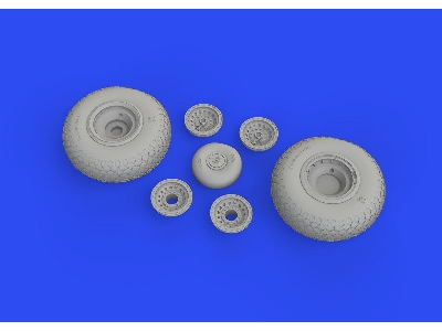 B-17F wheels cross tread 1/48 - EDUARD - zdjęcie 5
