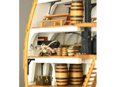 Cross-section Of Hms Victory - zdjęcie 8