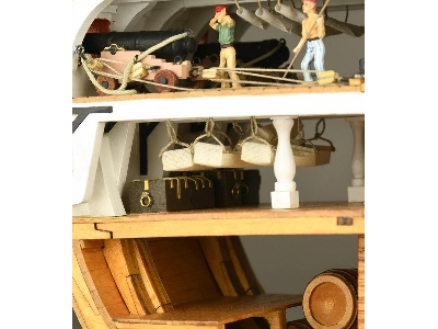 Cross-section Of Hms Victory - zdjęcie 14