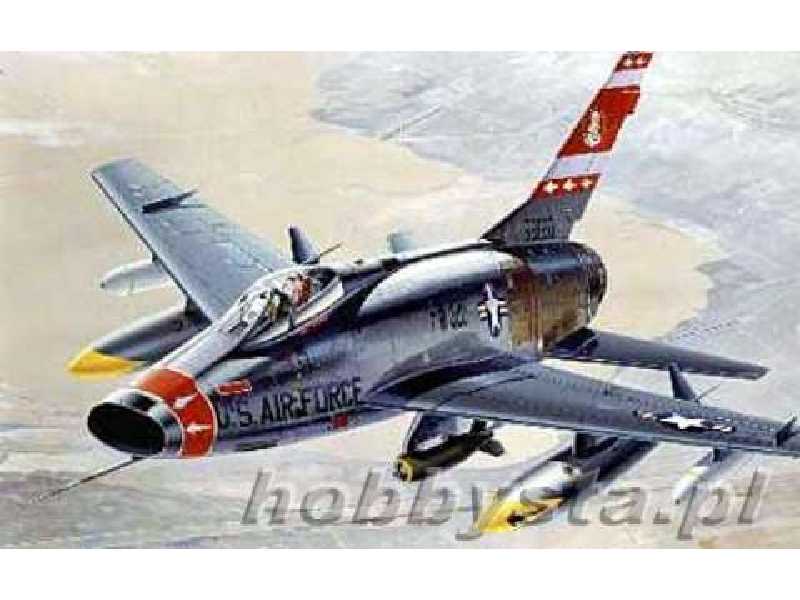 F-100D Super Sabre - zdjęcie 1 F-100D Super Sabre - zdjęcie 1