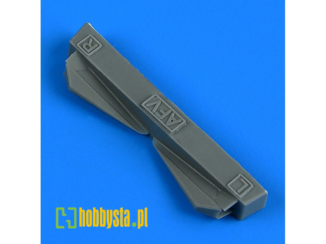 F-5E/F/N (RF-5E) Tiger II radar warning receivers - zdjęcie 1
