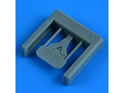 F-5E/F/N (RF-5E) Tiger II brake chute cover - zdjęcie 1