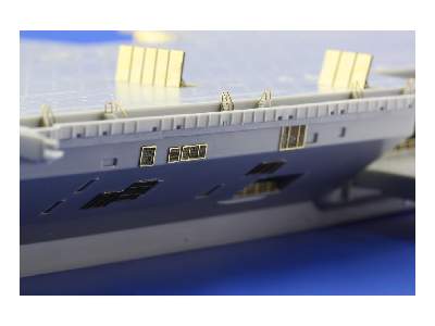  USS Nimitz CVN-68 1/700 - Trumpeter - blaszki - zdjęcie 18