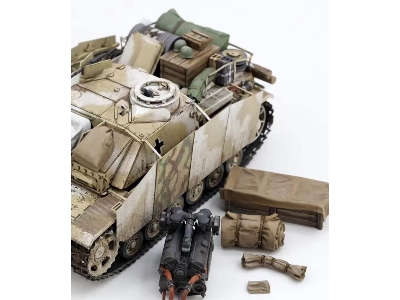 StuH 42 Ausf.G wczesna produkcja - z pełnym wnętrzem - zdjęcie 3