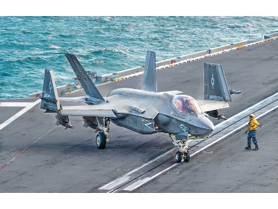 F-35C Lightning II ''CATOBAR version'' - zdjęcie 1