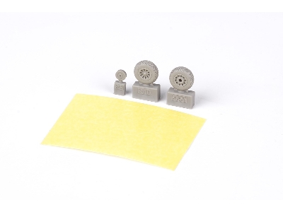 P-51D wheels diamond tread 2 1/72 - EDUARD - zdjęcie 3