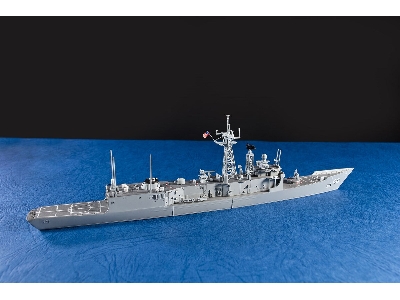 Oliver Hazard Perry Class Frigate - zdjęcie 3