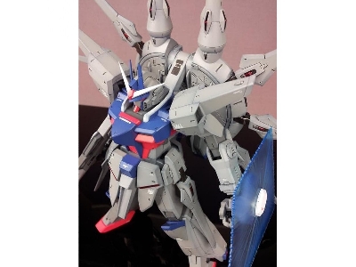 Zgmf-x666s Legend Gundam - zdjęcie 3