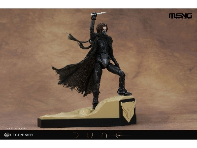 Dune Paul Atreides (Deluxe Edition) (Includes Desert Display Base And Poseable Cloth Cape) - zdjęcie 2