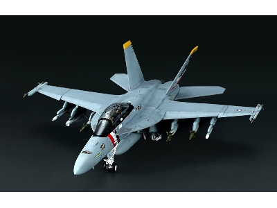 Boeing F/A-18 F Super Hornet - Bounty Hunters - zdjęcie 2