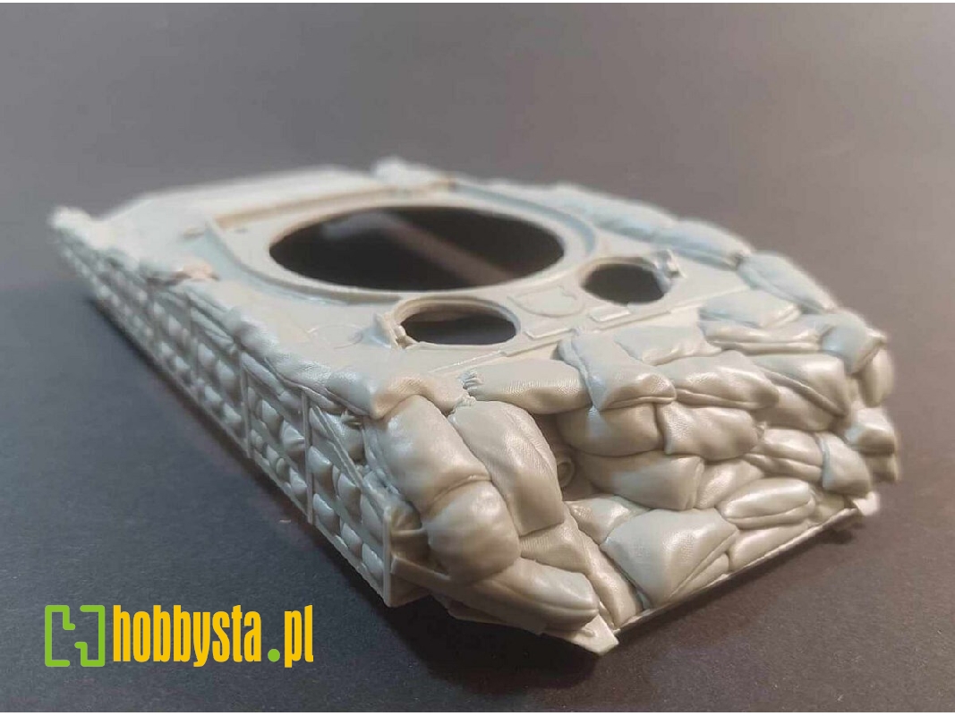 Sherman M4a3 Vvss Hull With A Frame With Sandbags Armor - zdjęcie 1