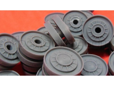 Wheels For Kv, Cast With Inner Amortization, June-july 1941 - zdjęcie 2