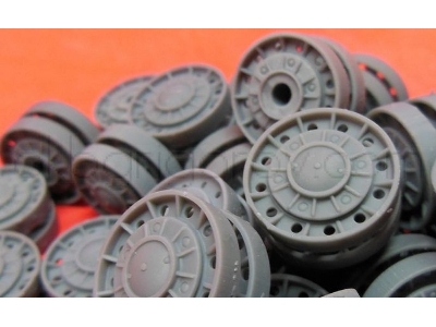 Wheels For Kv, Cast, From Mid July 1941 - zdjęcie 5