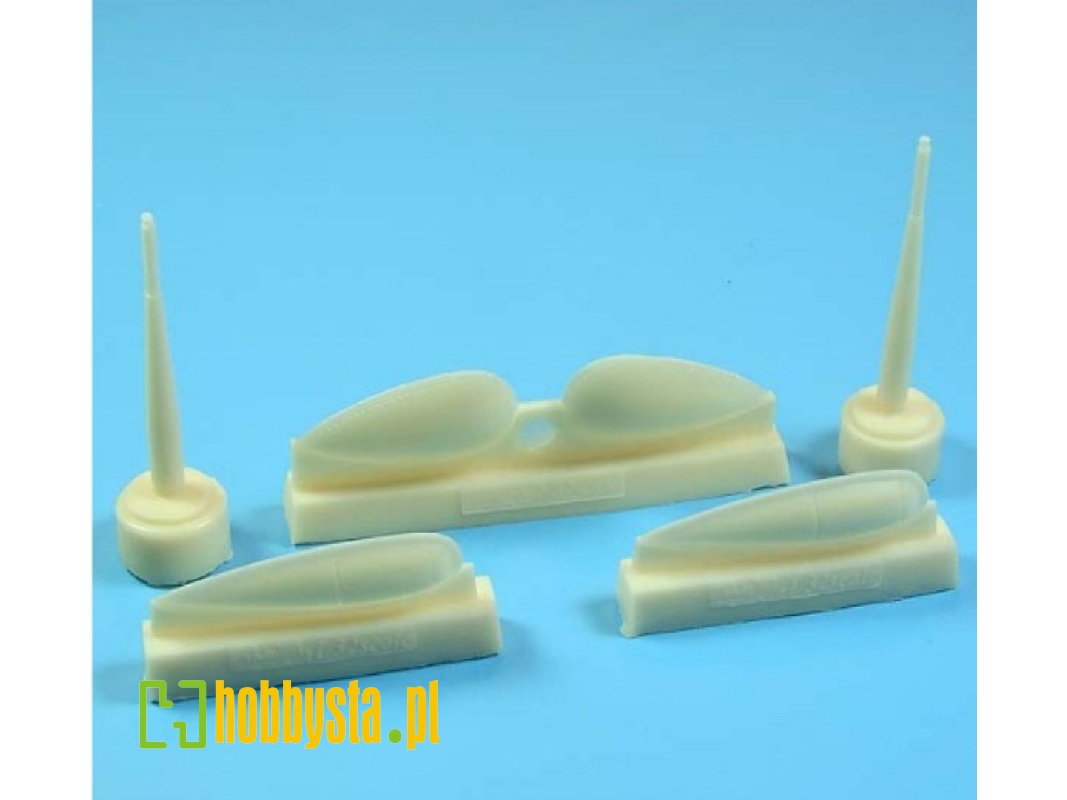 Supermarine Spitfire Mk.Vb - Conversion Set (For Revell Kits) - zdjęcie 1 Supermarine Spitfire Mk.Vb - Conversion Set (For Revell Kits) - zdjęcie 1