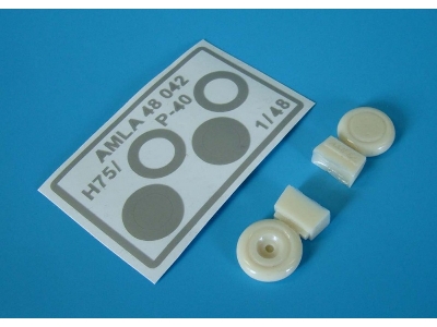 Curtiss H75 / P-40 - Early Wheels And Paint Masks (For Academy, Hobby Craft And Trumpeter Kits) - zdjęcie 1