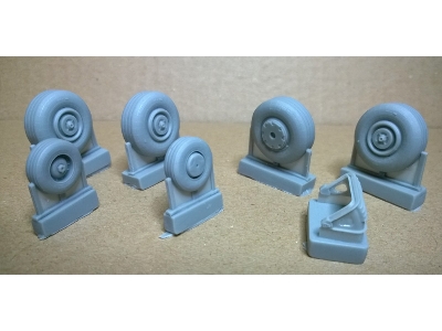 Sukhoi Su-34 Fullback - Wheel Set (For Hobby Boss Kits) - zdjęcie 3