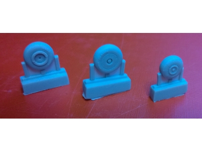 Yakovlev Yak-52 - Wheels Set (For A-model And Ark Model Kits) - zdjęcie 2