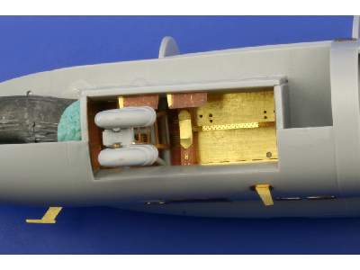  BAe Nimrod 1/72 - Airfix - blaszki - zdjęcie 8