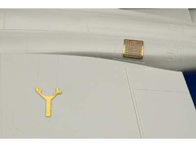  BAe Nimrod exterior and surface panels 1/72 - Airfix - blaszki - zdjęcie 8