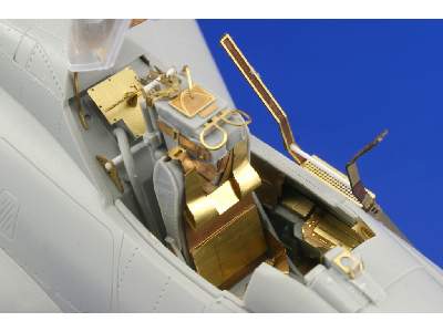  BAC Lightning F.1A/ F.3 interior S. A. 1/32 - Trumpeter - blasz - zdjęcie 5