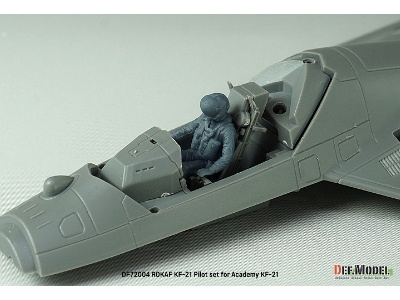 Rokaf Kf-21 Pilot Set (1 Figure For Academy Kit) - zdjęcie 7