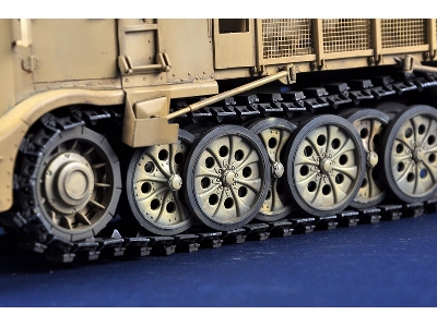 Schwerer Zugkraftwagen 18 T With 8.8cm Flak - zdjęcie 7