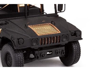 Humvee M1097A2 1/35 - ICM - zdjęcie 3
